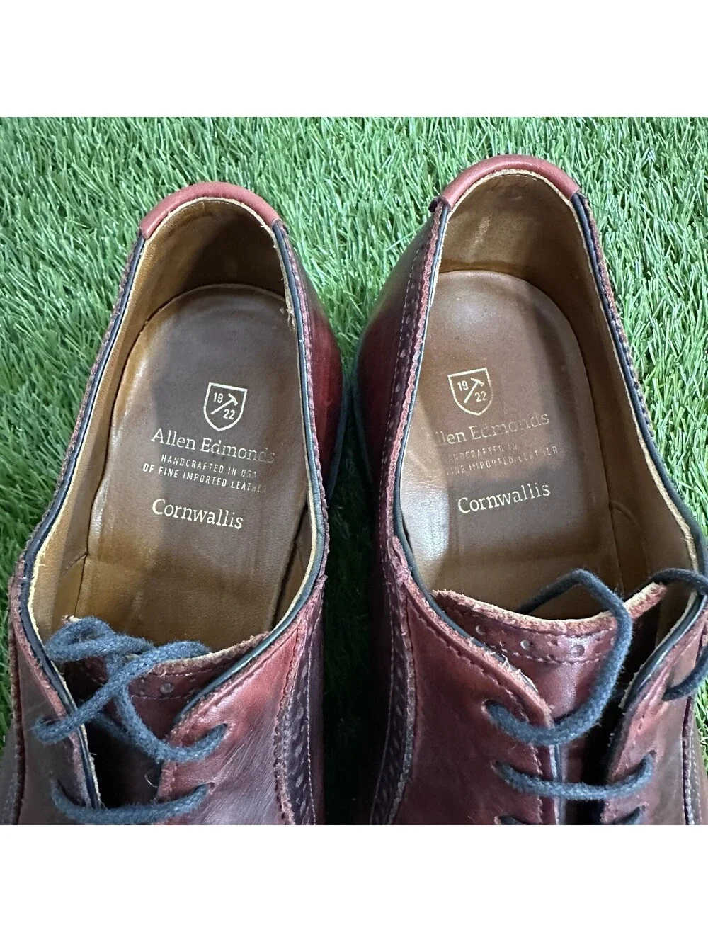 Allen Edmonds 9-D Cornwallis Burnished Cognac and Brown Mens Oxford Dress